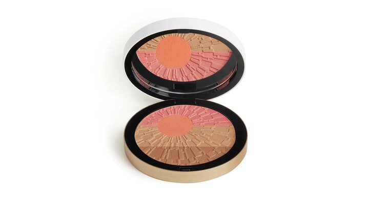 「エルメス ビューティ」の「ソレイユ ドゥ エルメス プードル ボン ミン レヨナント」