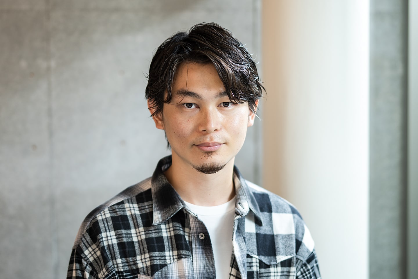 MAGNOLiA 総店長・SHINさん。観葉植物を育てるのが趣味で自宅にはなんと100鉢も!「朝は30分、晩は1時間かけて水やりをしています」Instagramアカウント@magnolia_shin