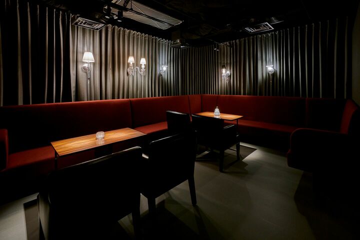 「B bar Marunouchi」店内