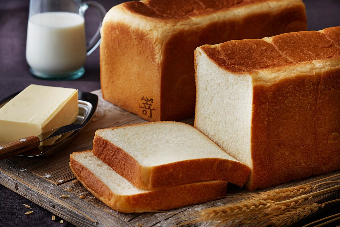 ミルクバターを使った食パン。ふっかふかの食感に驚くはず!