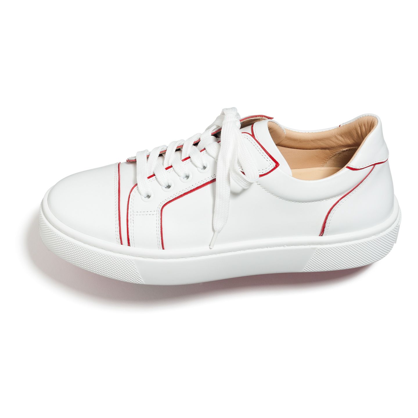 おしゃれ心を刺激する！クリスチャン ルブタンの赤い靴底の「白スニーカー」 | Precious.jp（プレシャス）