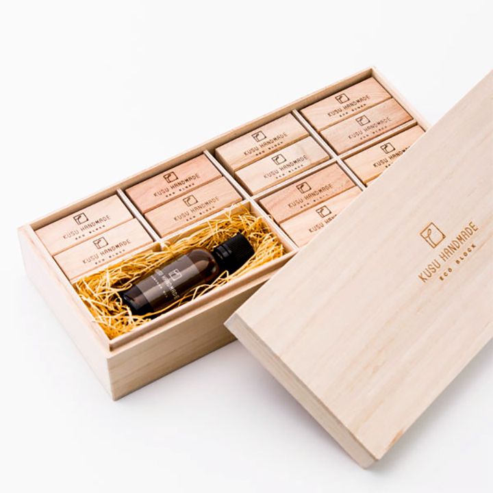 「KUSU HANDMADE エコブロック 36個+カンフルオイル50ml 桐箱入」