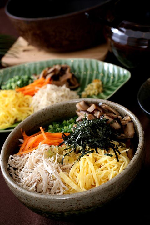 伝統的な島料理、鶏飯