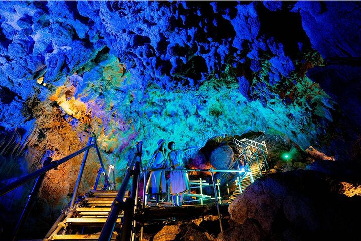 鍾乳洞『CAVE OKINAWA』