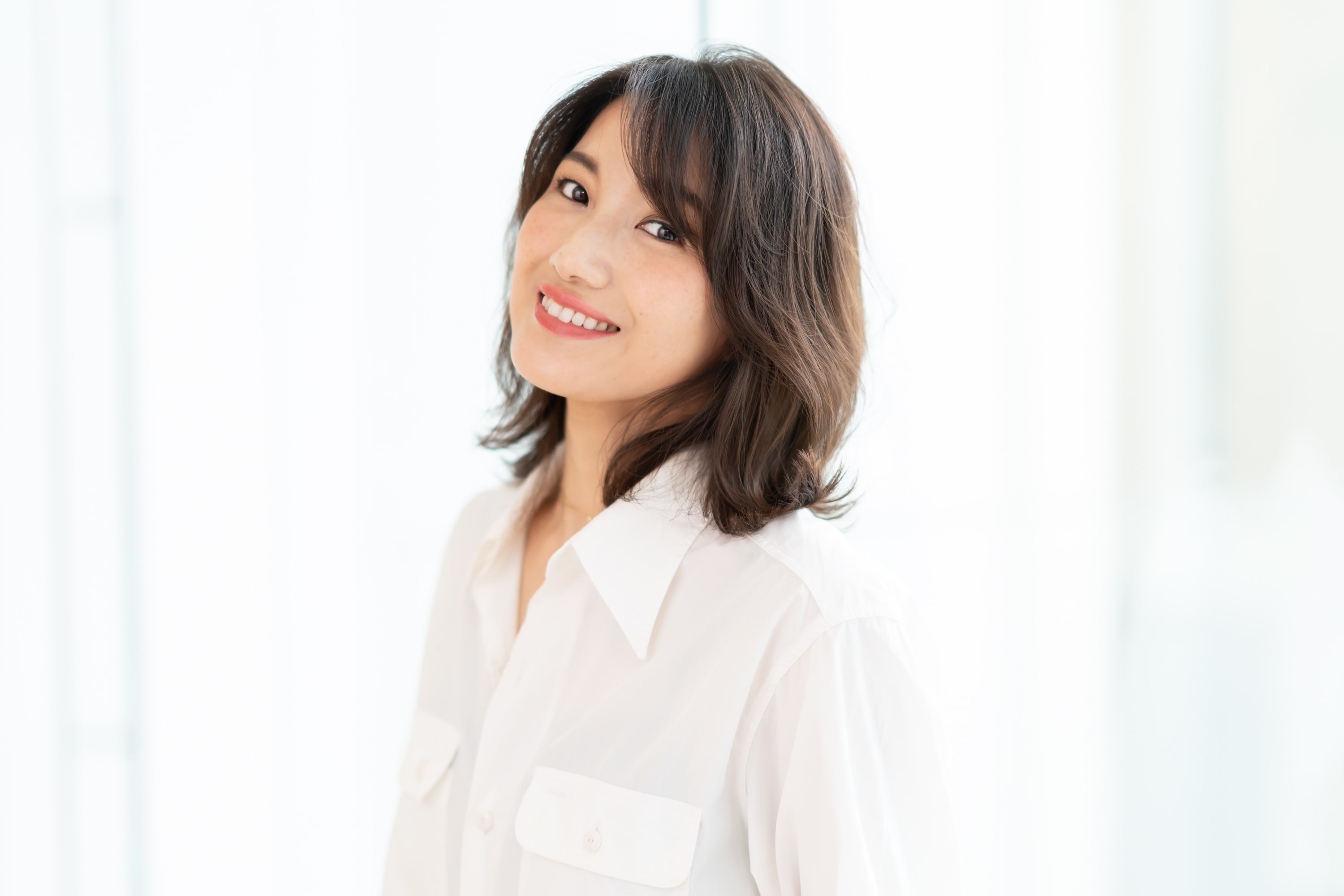■女らしさもカジュアルさも表現できるミディアム