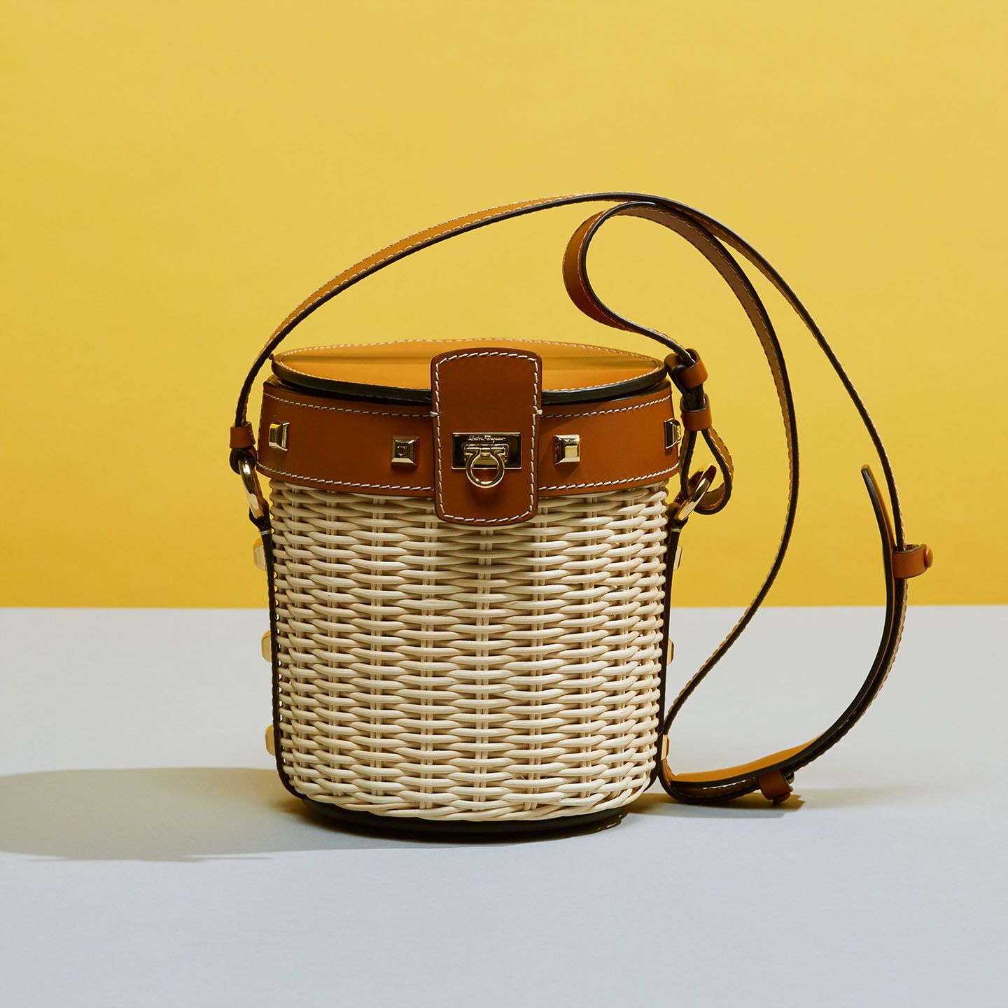 バッグ【縦20×横18×マチ17cm】¥270,000(税抜)