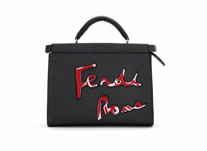「FENDI Roma」の文字を配した「ピーカブー フィット ミニ」【縦22×横28×マチ6cm】¥419,000