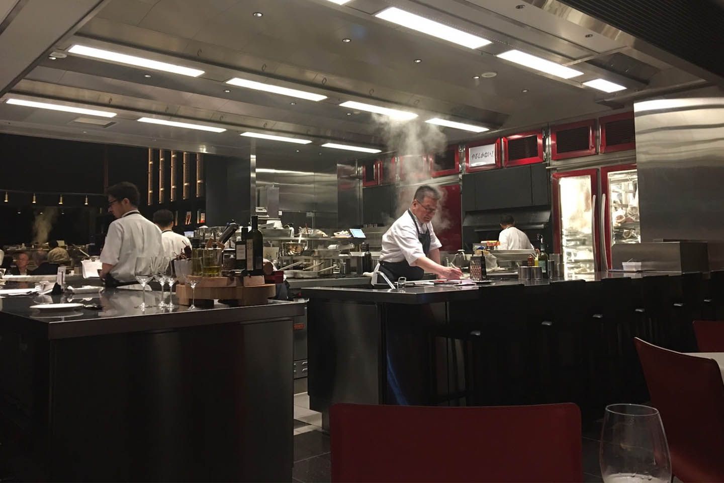 TEST KITCHEN Hの厨房