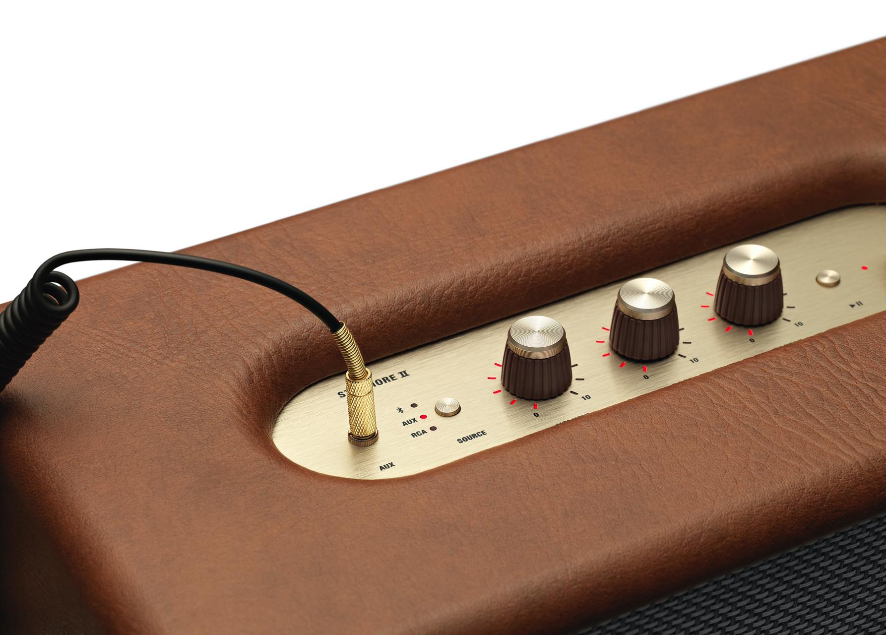 「StanmoreⅡ」はBluetoothによる接続だけではなく有線接続にも対応する。
