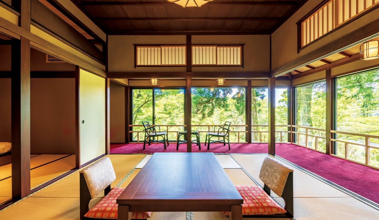 神奈川県・箱根の温泉旅館「松坂屋本店」の大浴場と和室の客室