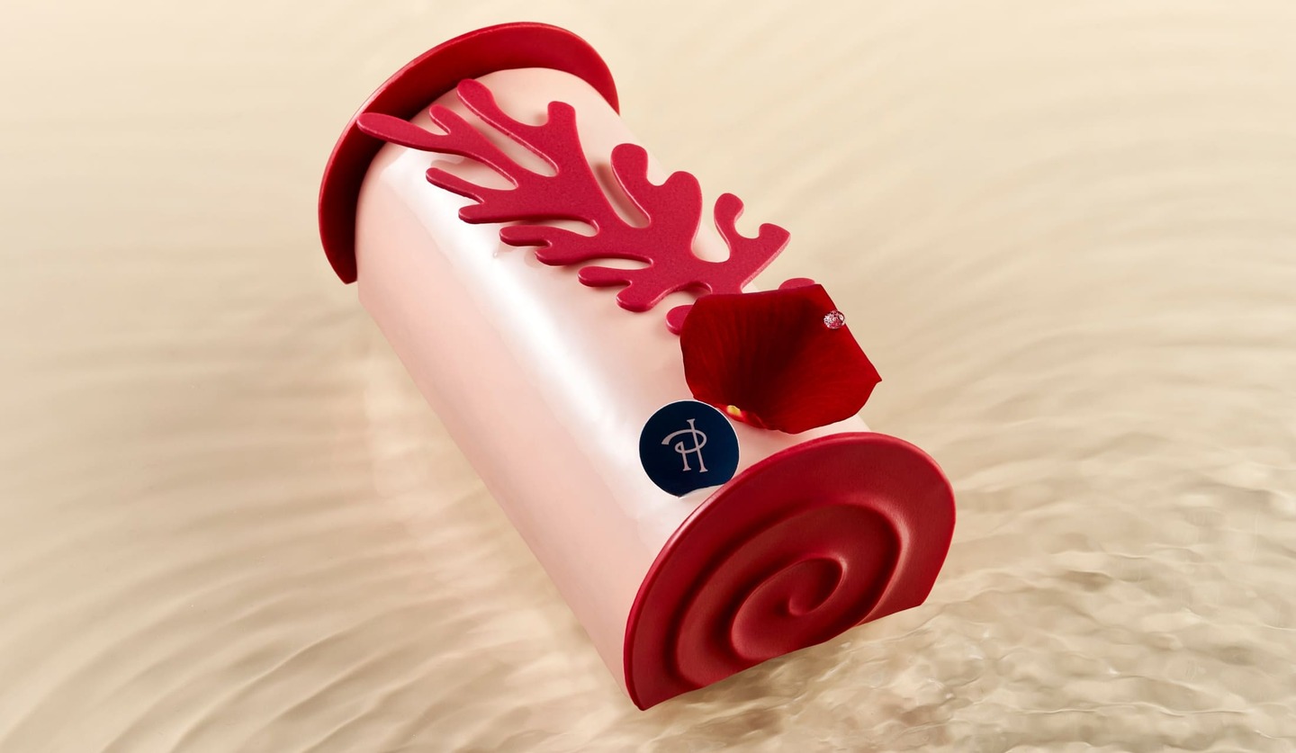 ピエール・エルメ・パリの2025年クリスマスケーキ