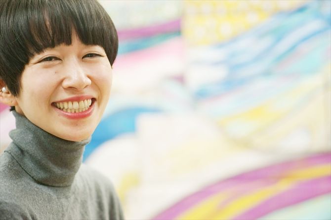 笑顔の西加奈子さん