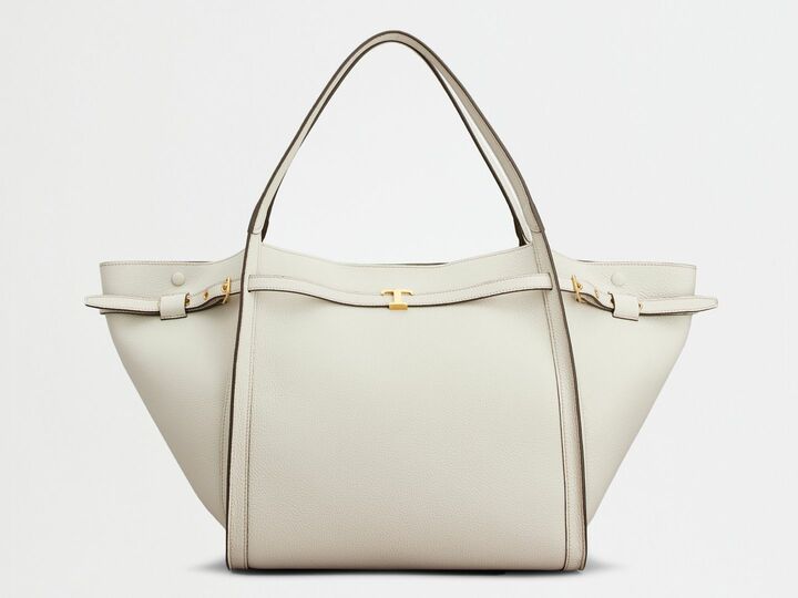 「トッズ」のバッグ『トッズ Ｔ タイムレス ショッピングミディアム』