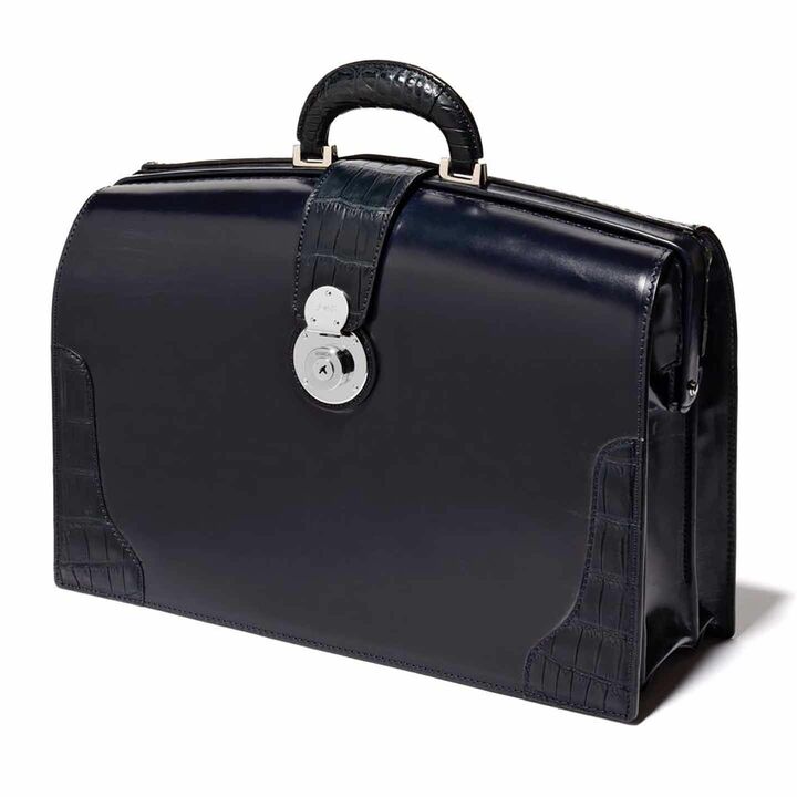 日本の老舗鞄メーカー「大峽製鞄」がつくるダレスバッグこそ、紳士が携えるべき相棒だ！ | MEN'S Precious（メンズプレシャス）