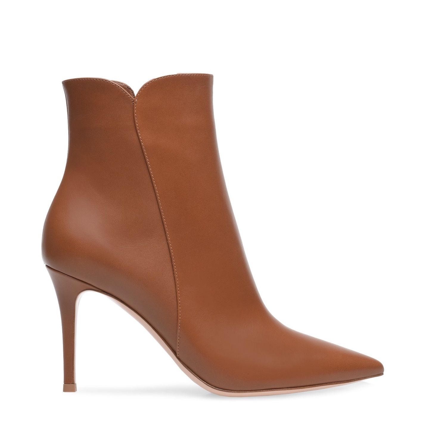 ブーツ「LEVY」【ヒール8.5cm】¥122,000(税抜)