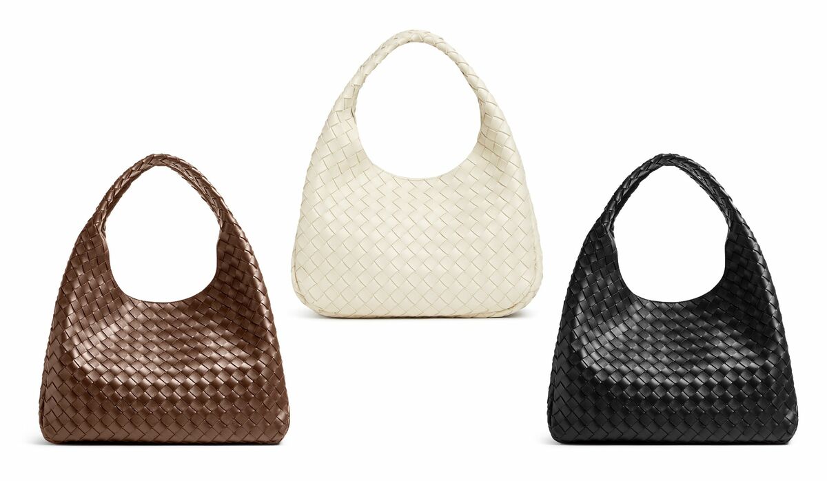 BOTTEGA VENETA カンパーナ イントレチャート ホーボー ブラック カンパーナ バッグ | Bottega Veneta® JP
