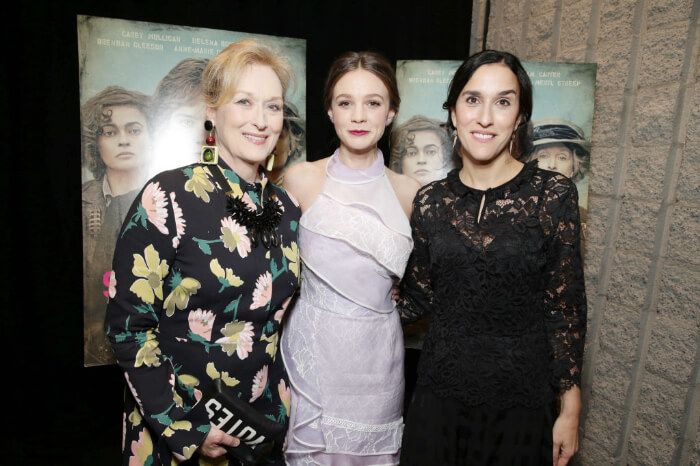 2015年10月 ロサンゼルスプレミア。左から、メリル・ストリープ、キャリー・マリガン、監督のサラ・ガウロン。