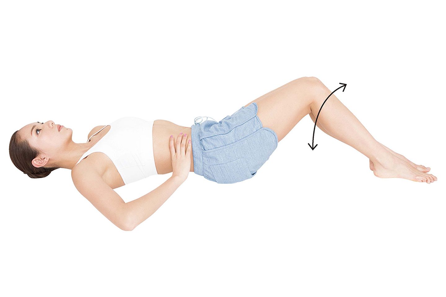 脚をパタパタ倒しながら、腰の筋肉を深くとらえてほぐす