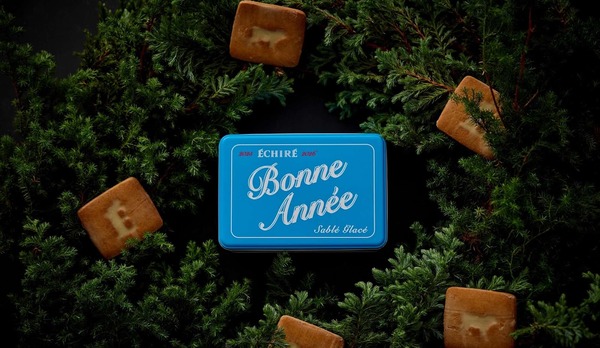 ギフトに好適!「エシレ」から年末年始に向けた限定デザイン&スリーブ付きギフトパッケージが登場