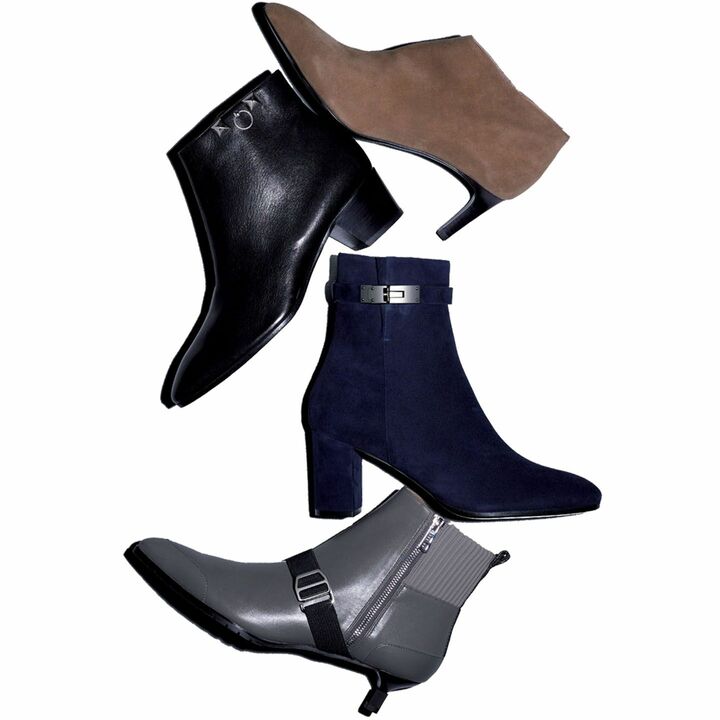 上から／ブーツ「セレナ」￥133,000【ヒール：6cm】［シェーヴル・ヴェロア］、ブーツ「シックスティン」￥177,000【ヒール：4.5cm】［シェーヴル］、ブーツ「サンジェルマン」￥220,000【ヒール：7cm】［シェーヴル・ヴェロア］、ブーツ「ショッキー」￥157,000【ヒール：4cm】［ナッパ＆カーフ＆トワル・テクニック］（エルメスジャポン）　[Precious2018年11月号144ページ] 