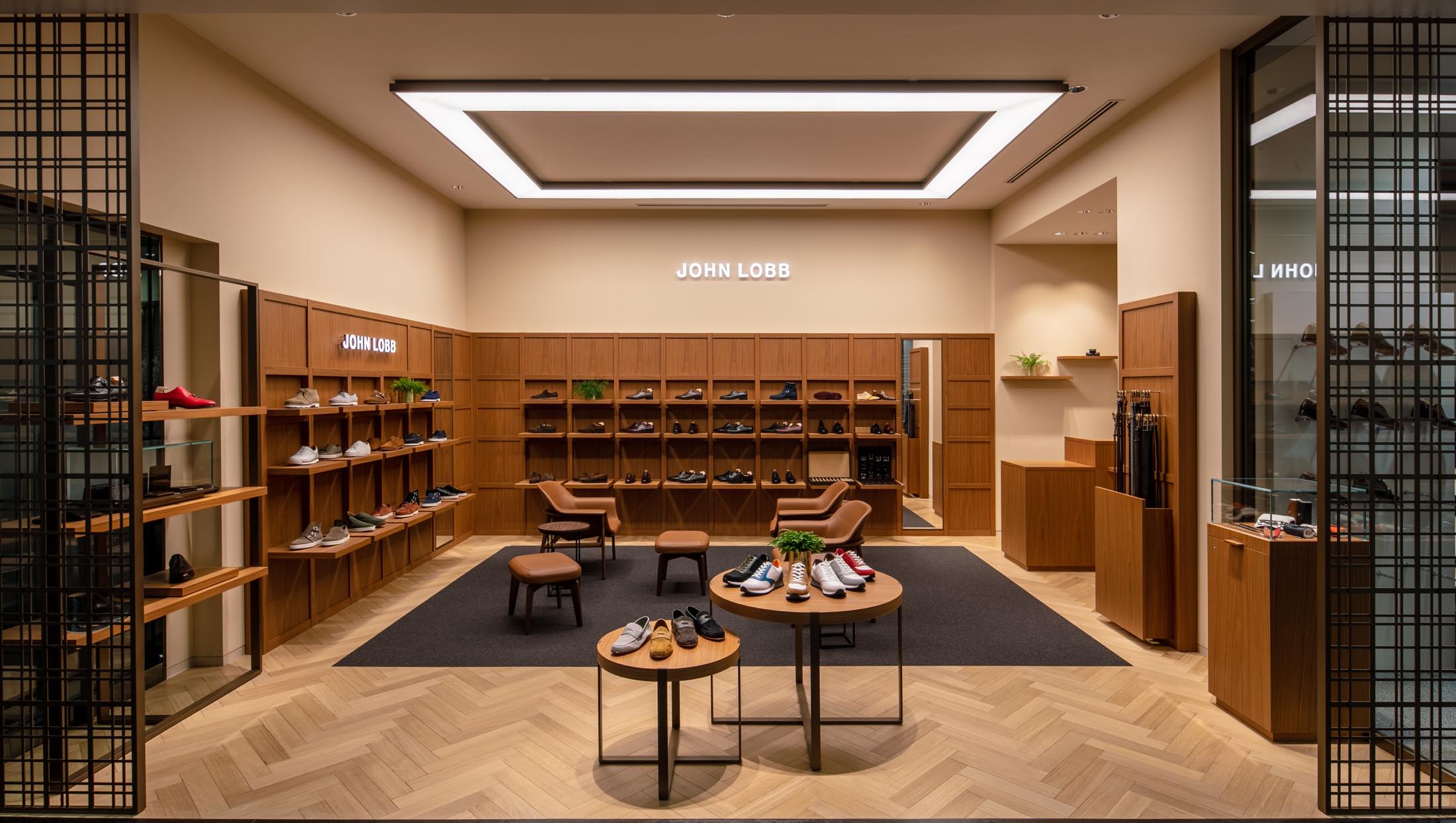 ジョンロブ 阪急メンズ大阪店©Stirling Elmendorf