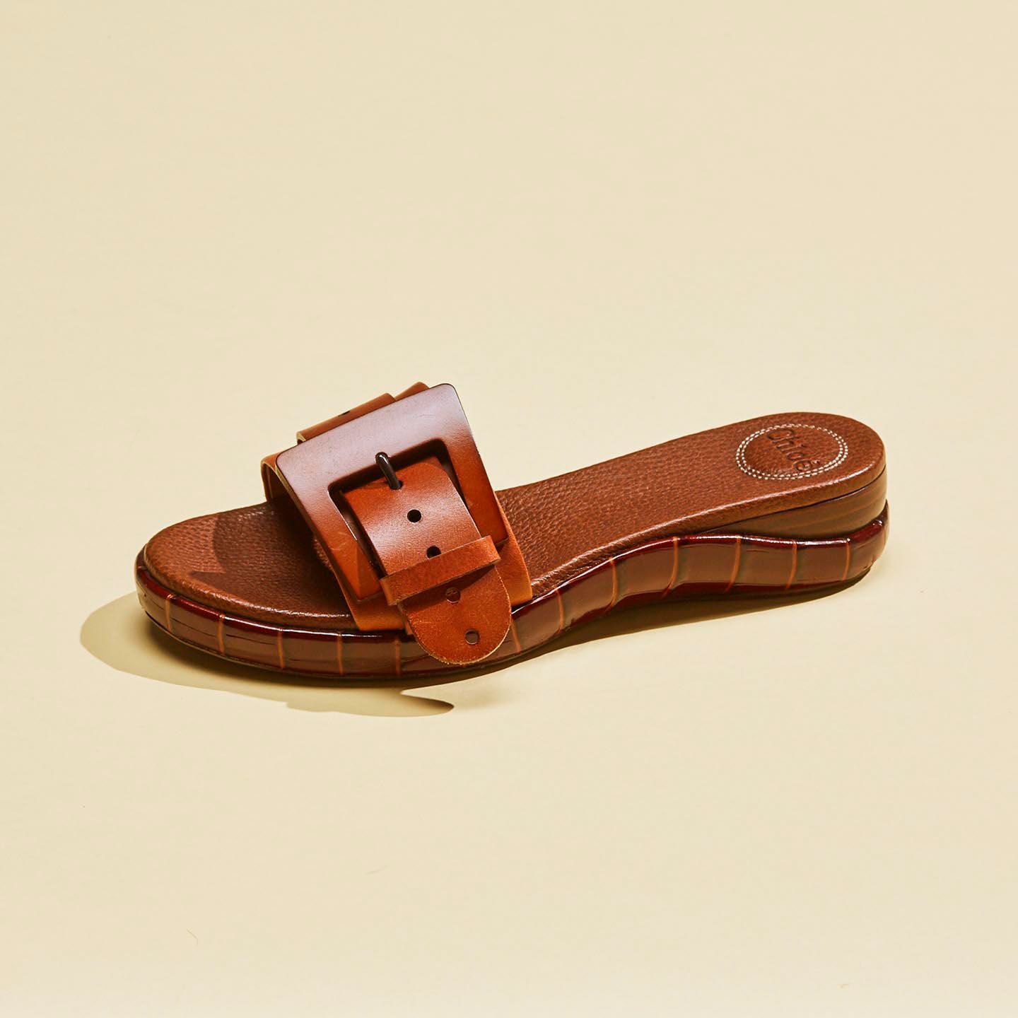 シューズ¥94,000(税抜)