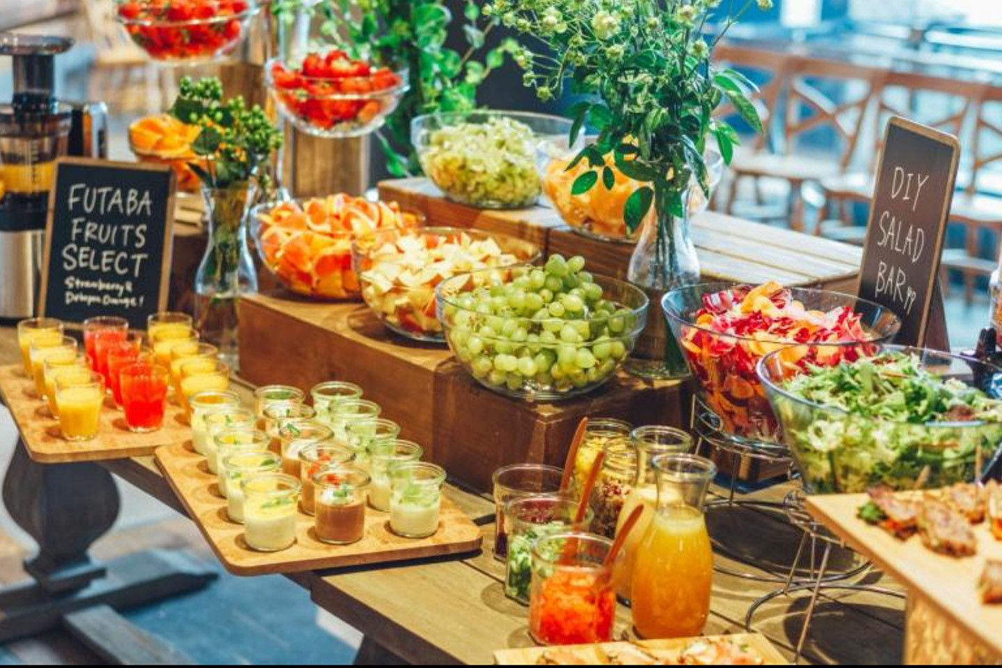 「RAMO FRUTAS CAFE( ラモ フルータス カフェ)」の月2回人気イベント・フルーツビュッフェが特別にパワーアップ ※画像はイメージです