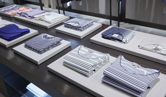 ARMANI COLLEZION(アルマーニ・コレッツォーニ)の店内