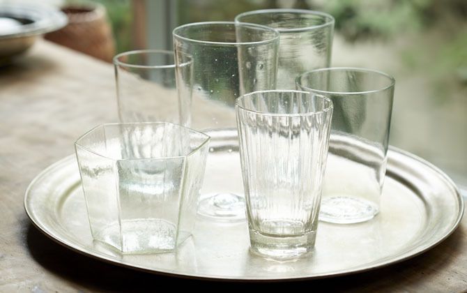 東屋 盆真鍮銀メッキトレー［直径約29㎝］ ￥21,000（税抜）