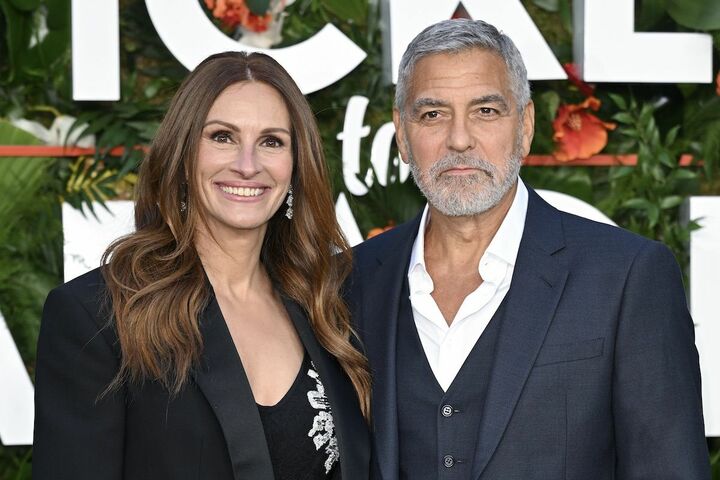 共演のジョージ・クルーニーと。