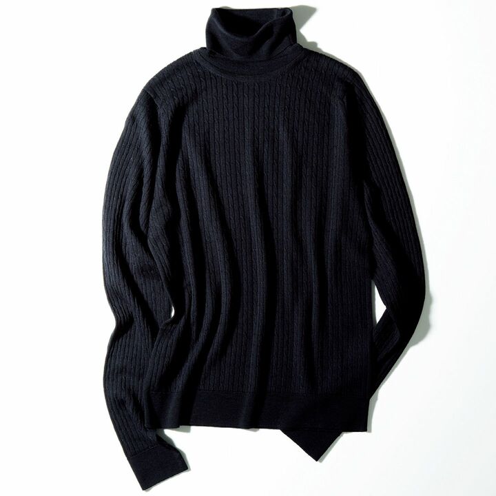 ニット￥34,000（リーミルズ エージェンシー〈ジョン スメドレー〉）　[Precious2018年12月号120ページ] 　