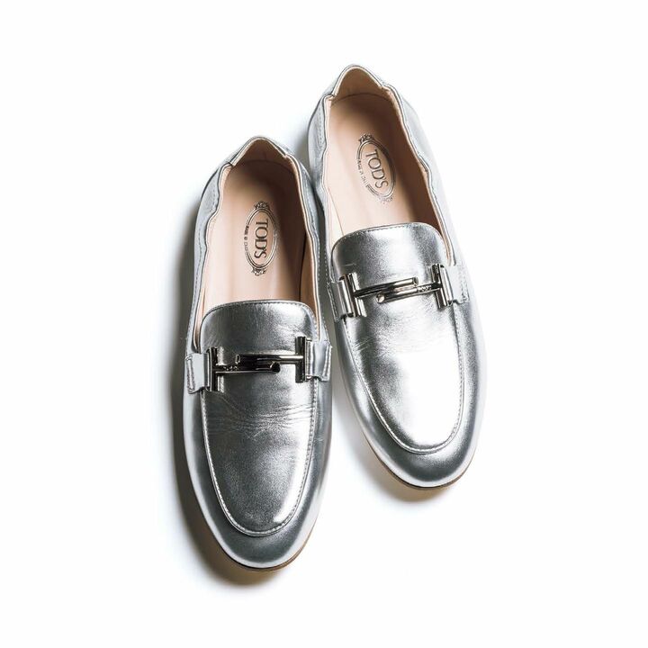 靴￥81,000（トッズ・ジャパン）　［Precious2019年6月号84ページ］