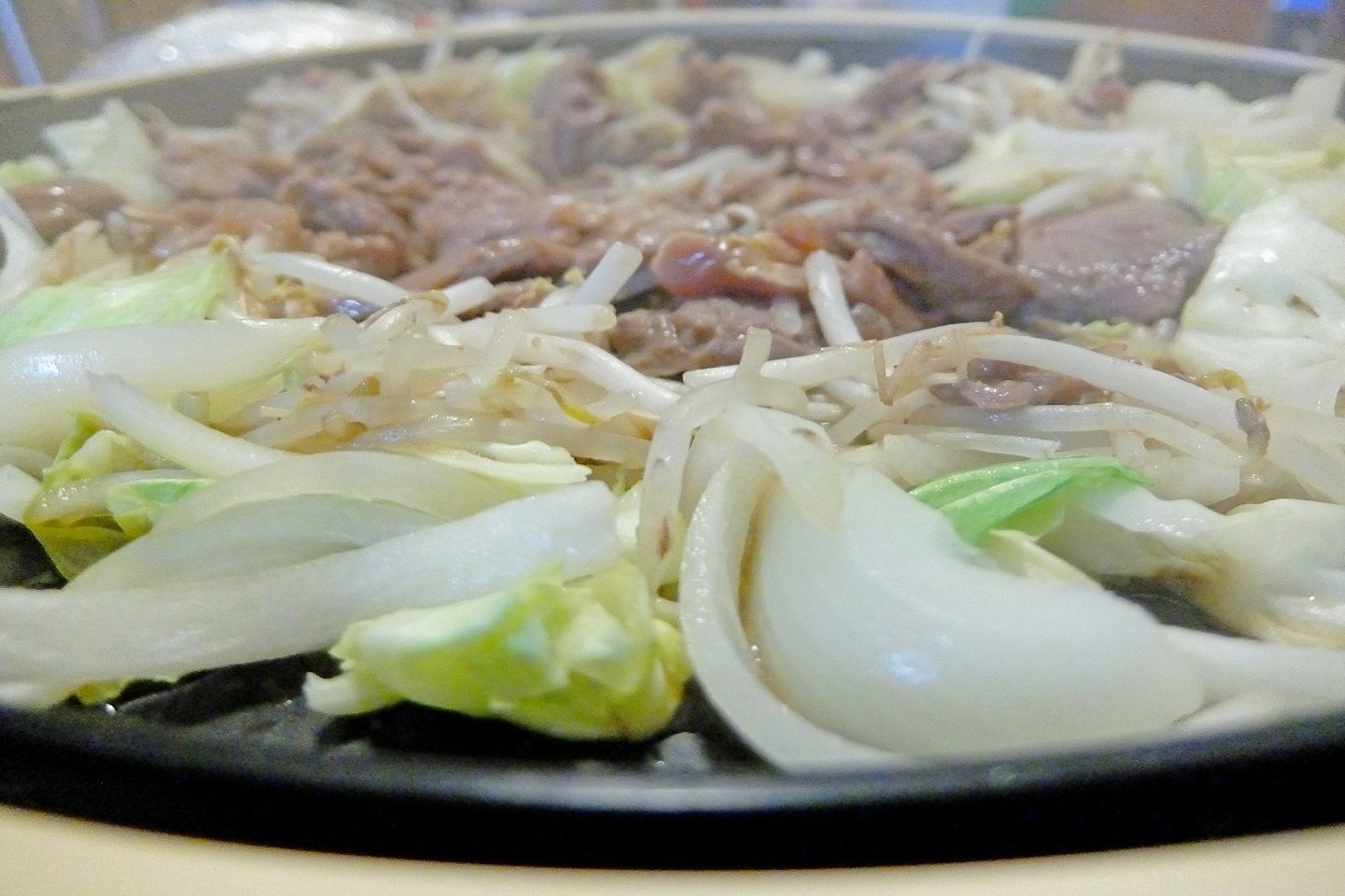 先に野菜を縁で焼く