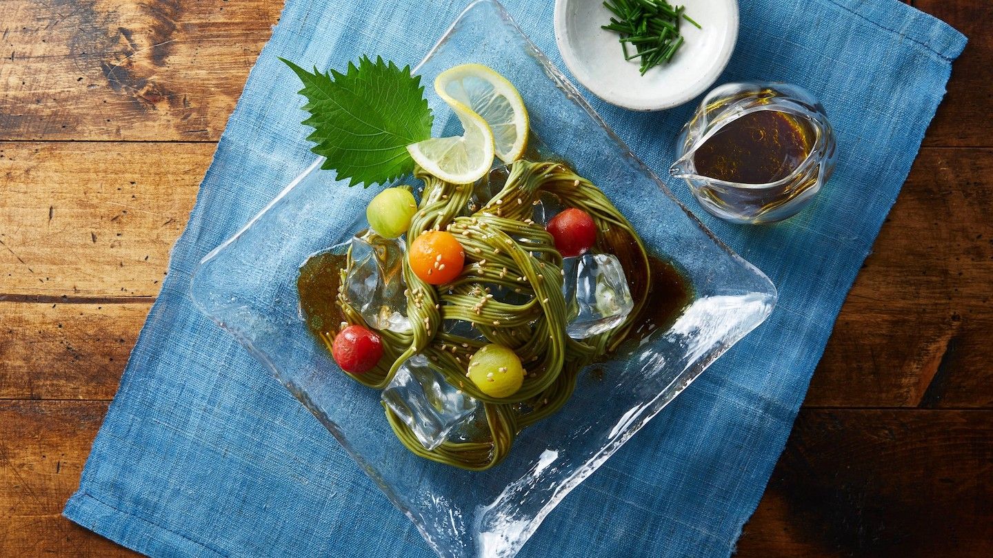 抹茶そうめんとトマトのカッペリーニ風