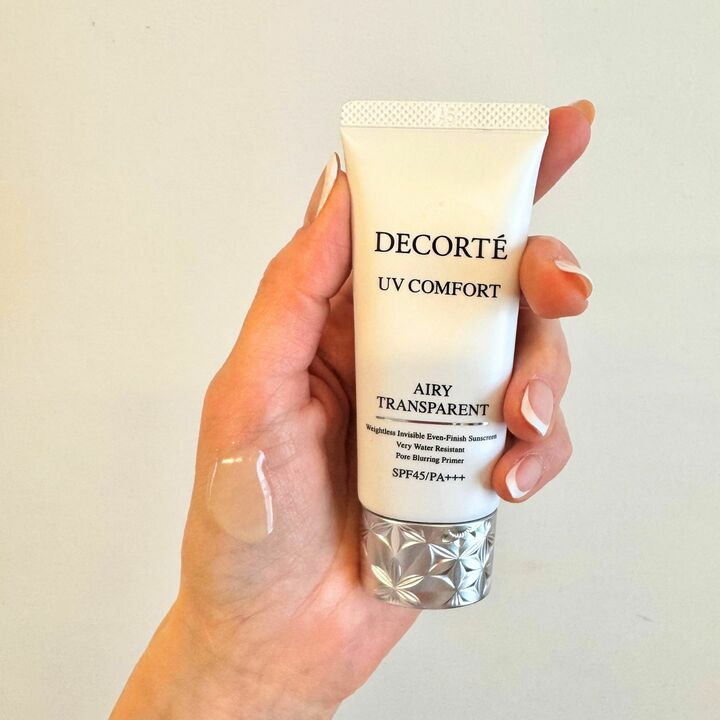 コスメデコルテ UVコンフォート エアリートランスペアレント SPF45・PA+++ UV耐水性★★ 30ml ￥4,950（2月16日発売)