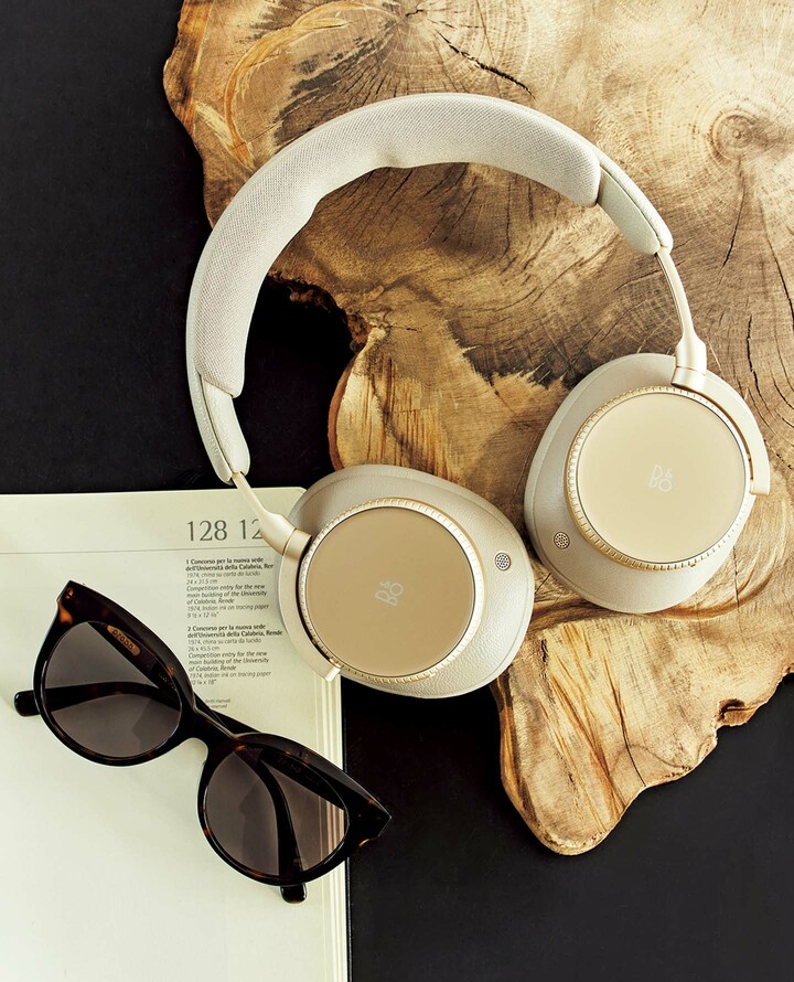 サングラスとヘッドホン