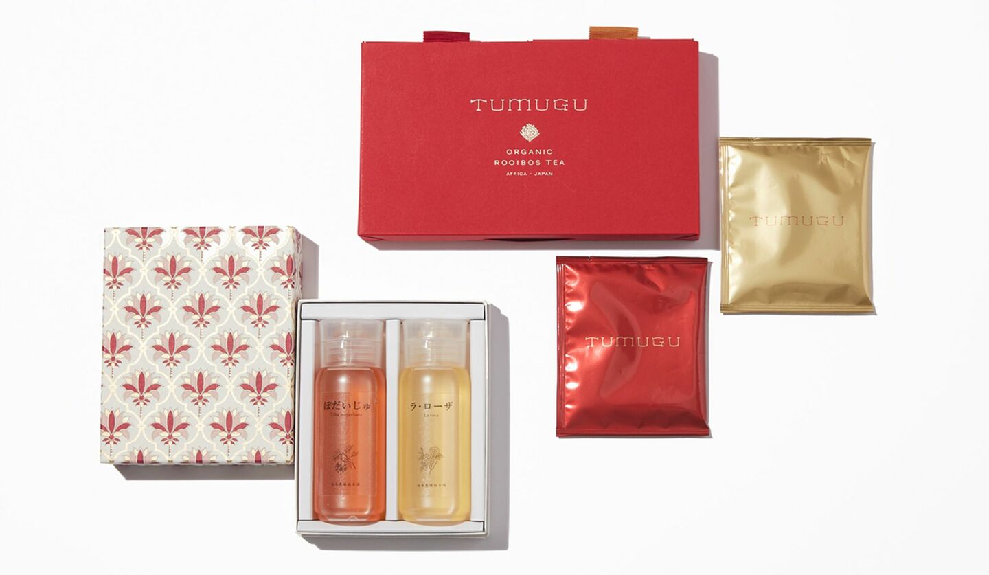 「タイガー」のルイボスティーと「松本養蜂総本場」のはちみつ