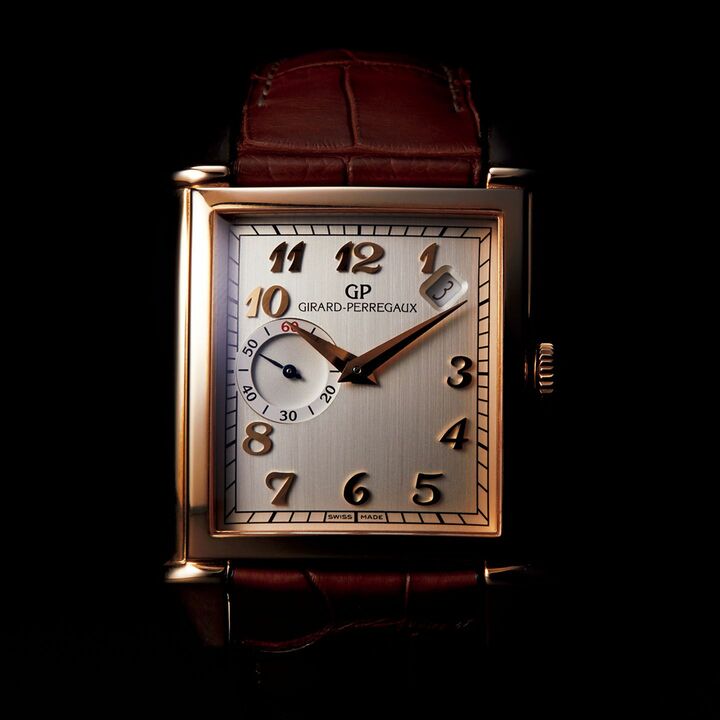 時計「ヴィンテージ 1945」￥2,310,000／自動巻き【ケースサイズ：縦33.30×横32.46mm】［ケース：ピンクゴールド、ストラップ：アリゲーター］（ソーウインド ジャパン〈ジラール･ペルゴ〉）