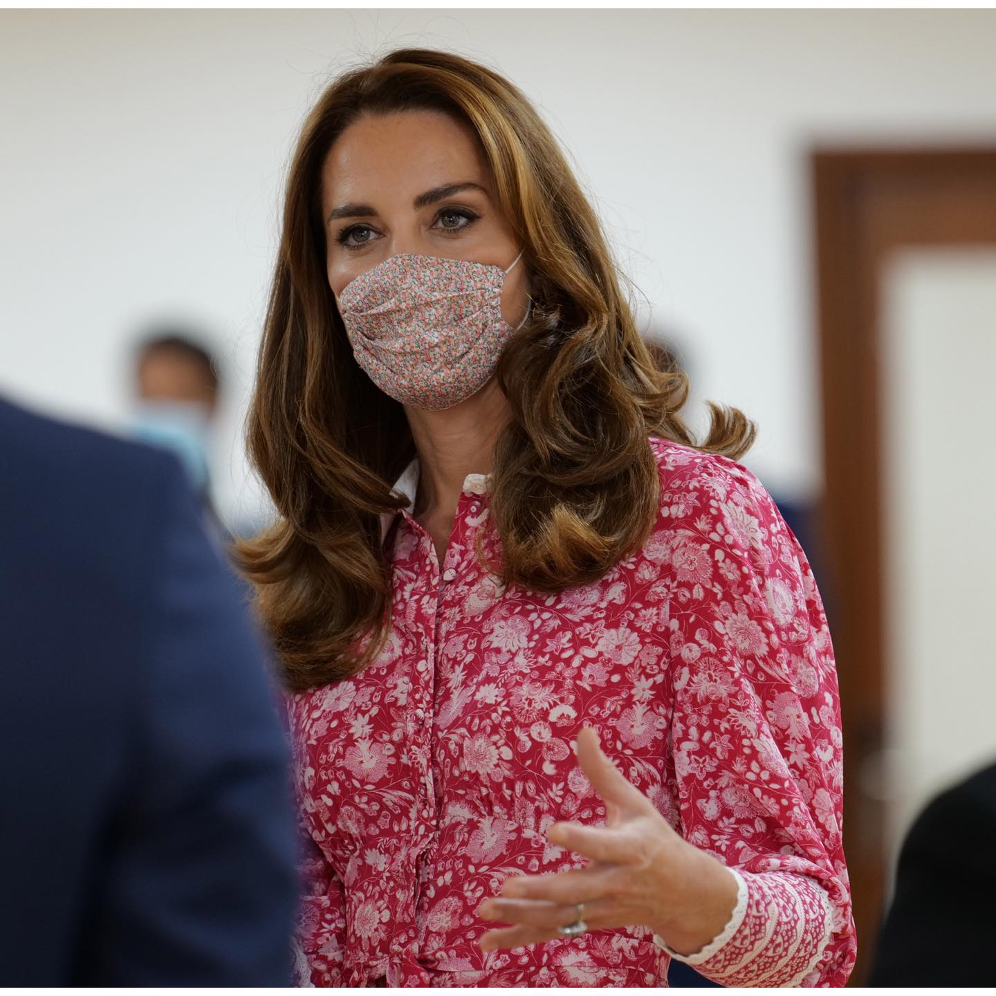 キャサリン妃のリバティプリントマスクスタイル