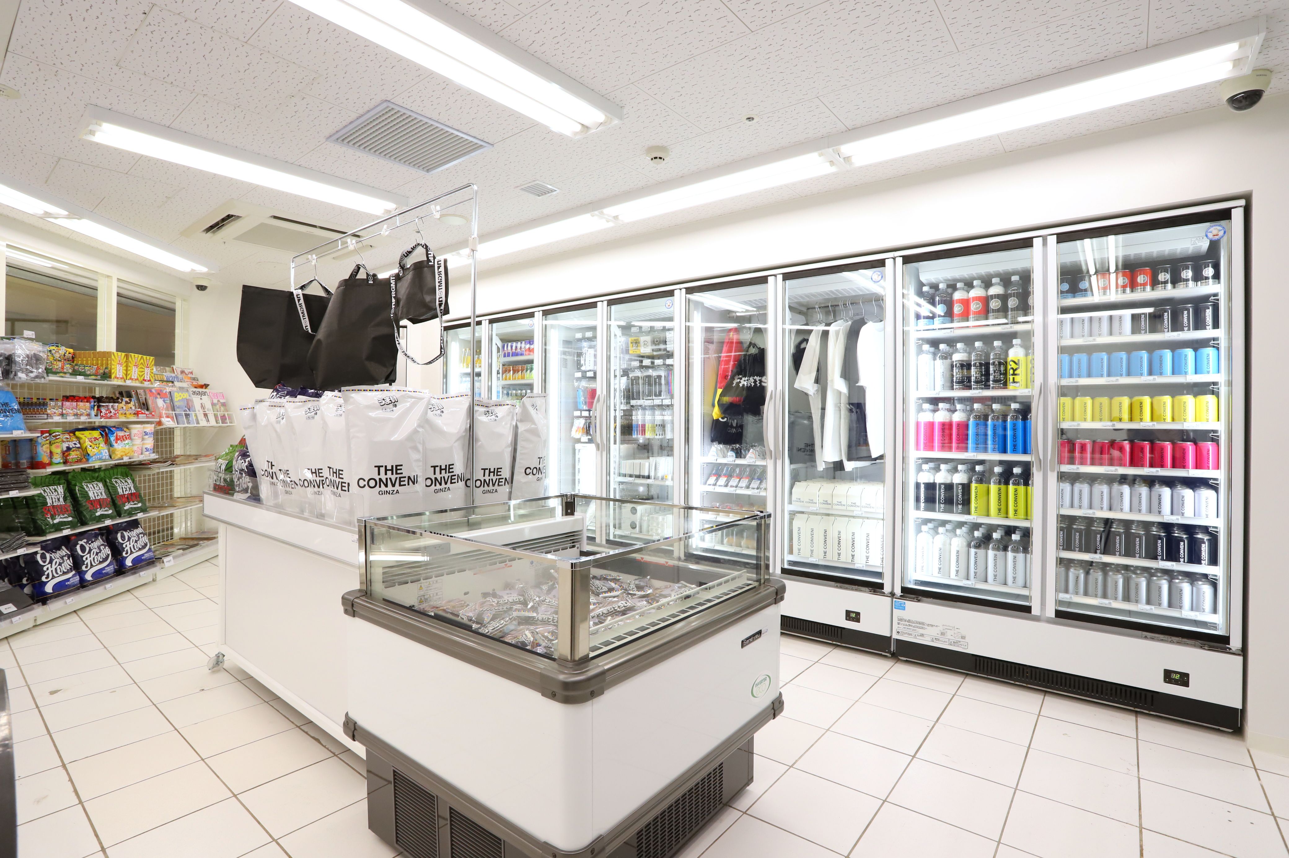 実際にコンビニに売ってそうなアイテムたち。