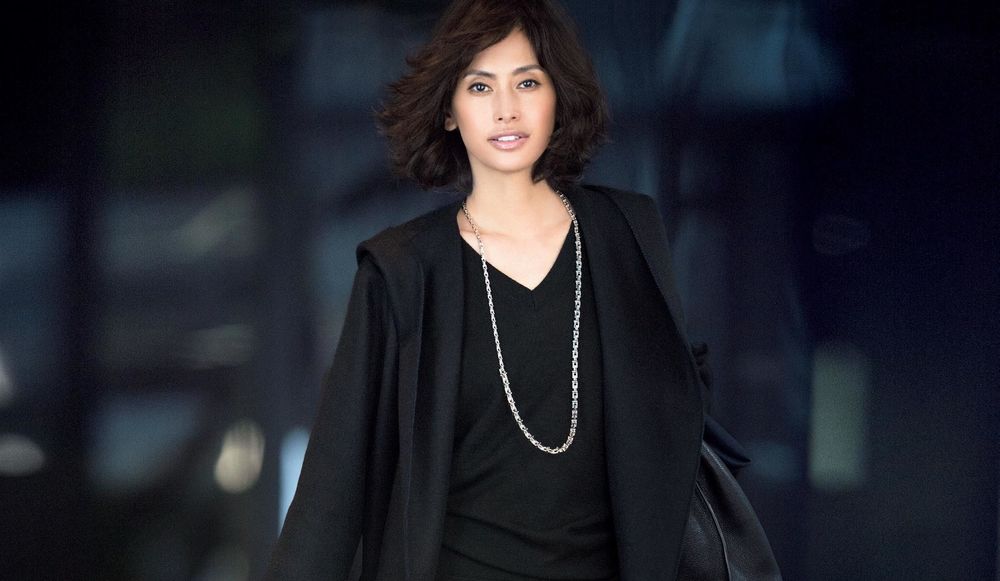女性らしくてかっこいい すっきりシルエット の冬コーデ７選 Precious Jp プレシャス