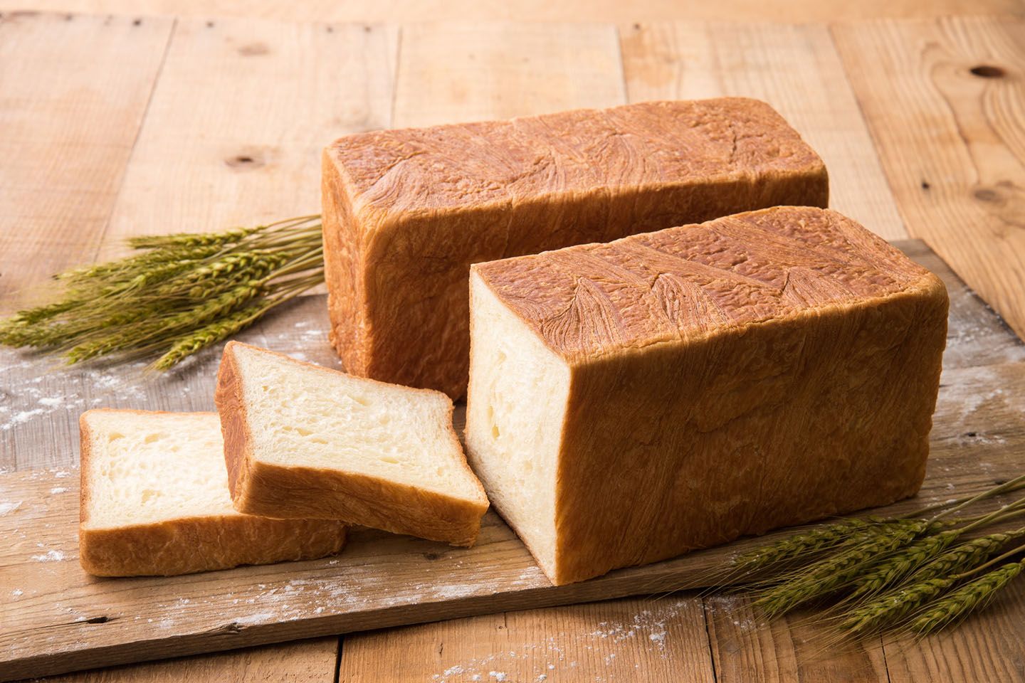 究極の「デニッシュ食パン ミヤビ」