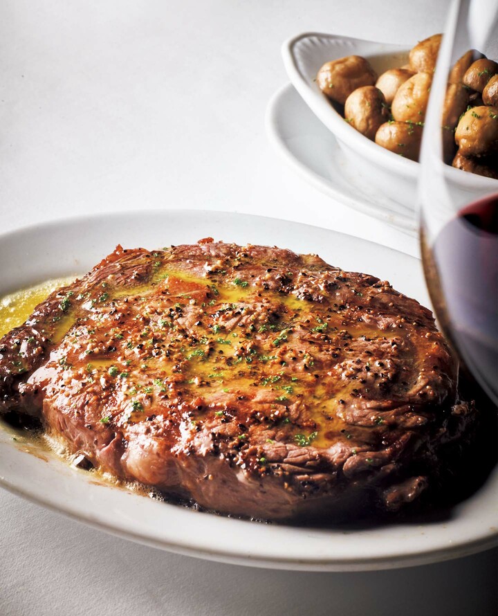 「Ruth’s Chris Steak House」のリブアイステーキ